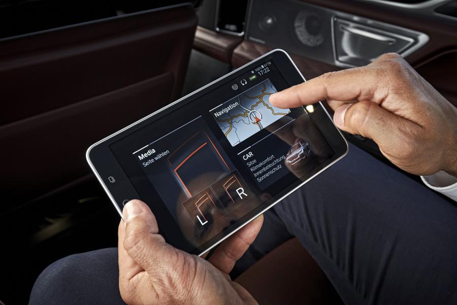Детали интерьера BMW 745Le xDrive M Sport (G12) 2019 года  (WW) (фото 54 из 103)